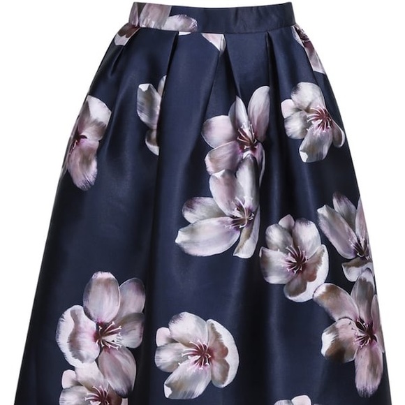 Dark Floral Garden Pleated Midi Skirt 
